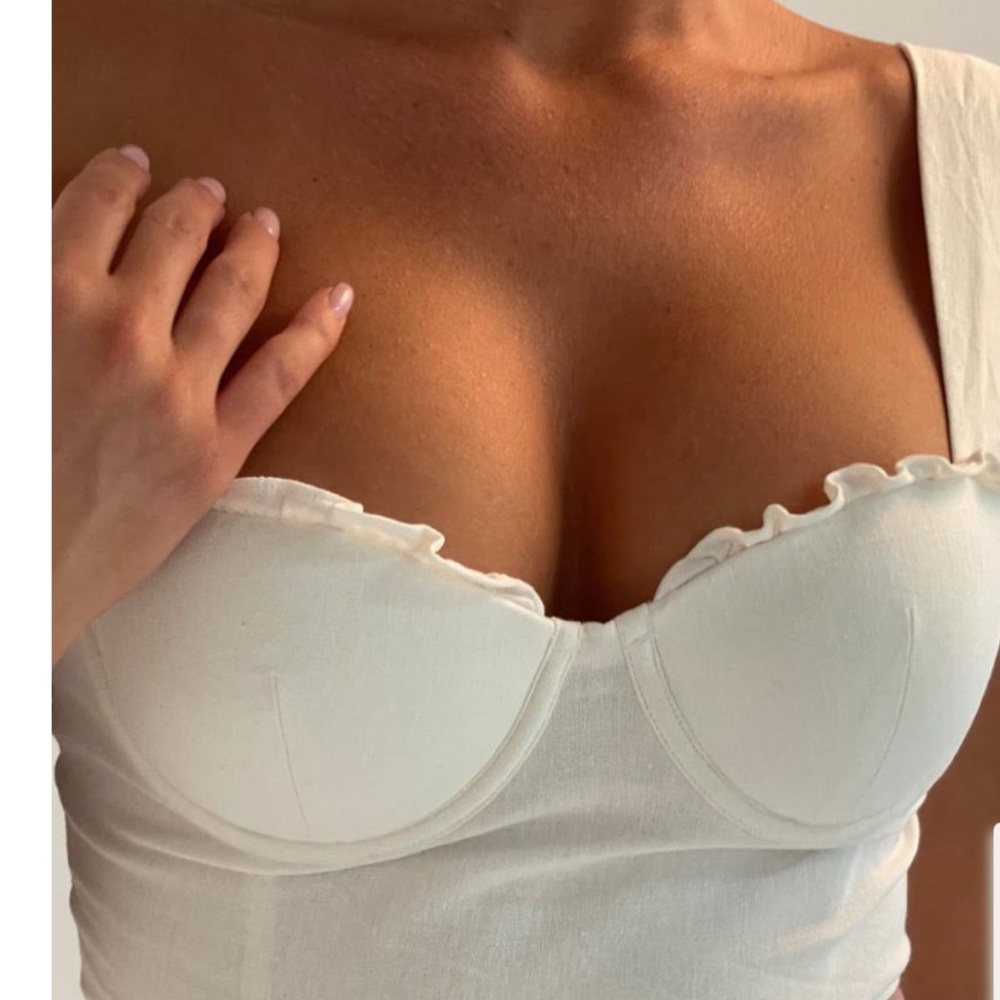 Meshki Hilaria Cupped Linen Crop Top White XS NWT - Picture 4 of 10